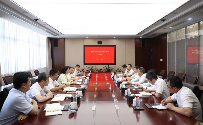 副市長宮曉芳帶隊到中建三局考察交流